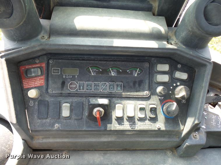 image for item DP9727 2005 John Deere 310G backhoe