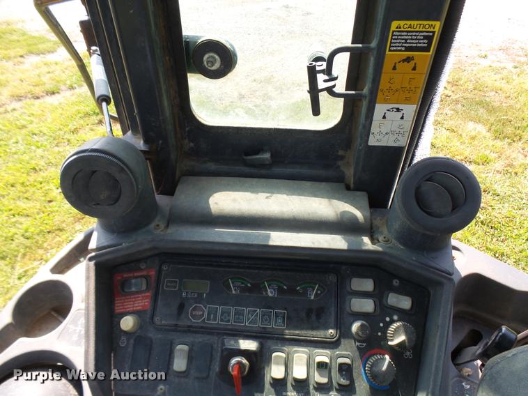 image for item DP9727 2005 John Deere 310G backhoe