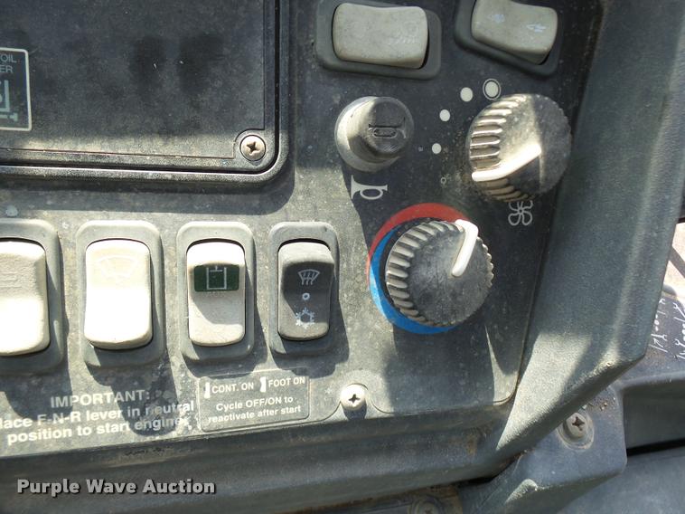 image for item DP9727 2005 John Deere 310G backhoe