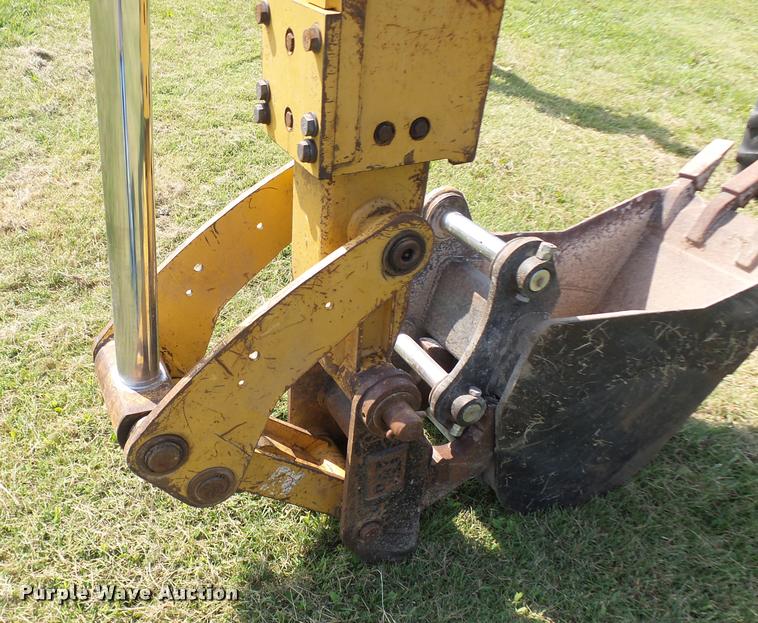 image for item DP9729 2004 Caterpillar 420D backhoe