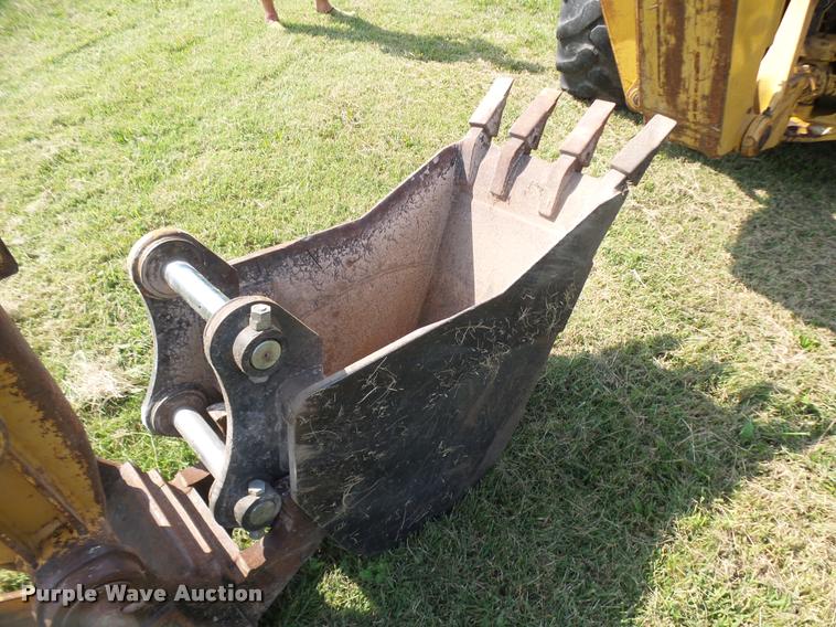image for item DP9729 2004 Caterpillar 420D backhoe