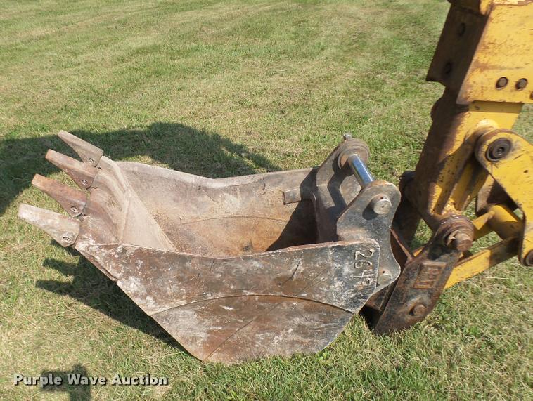image for item DP9729 2004 Caterpillar 420D backhoe