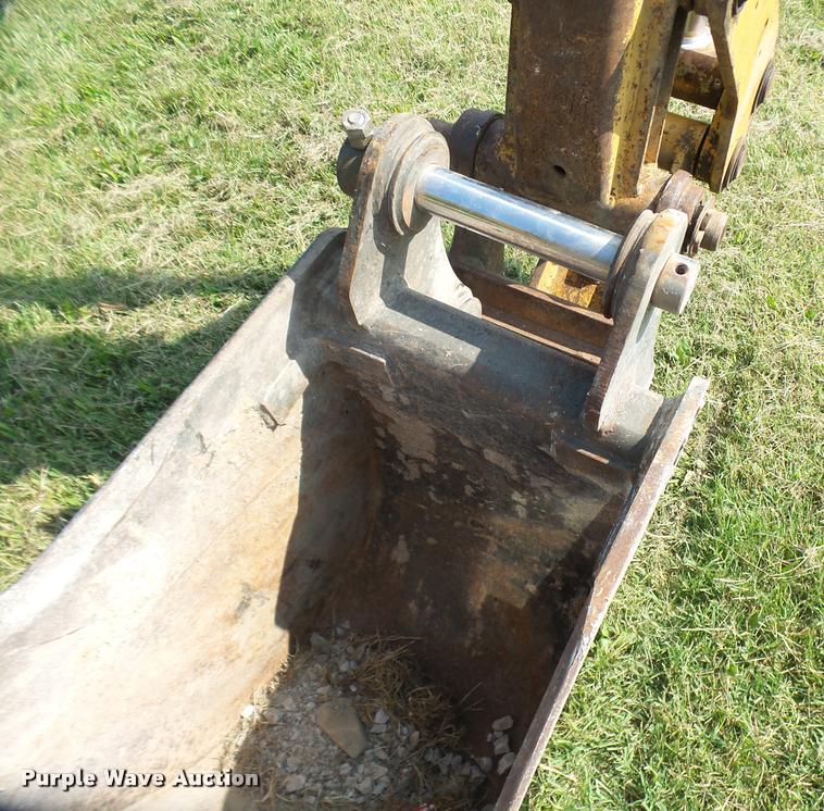 image for item DP9729 2004 Caterpillar 420D backhoe
