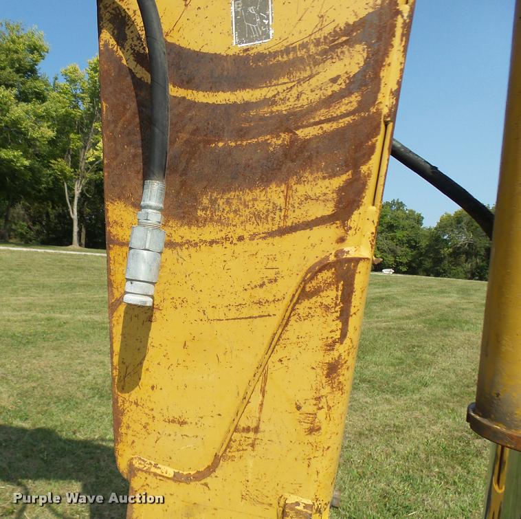 image for item DP9729 2004 Caterpillar 420D backhoe