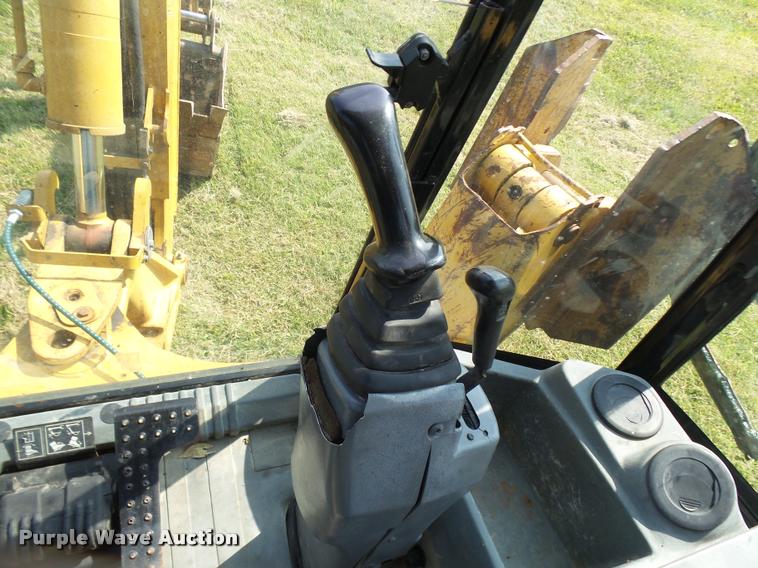 image for item DP9729 2004 Caterpillar 420D backhoe