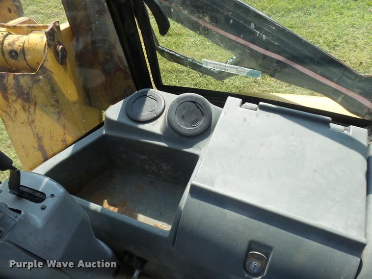 image for item DP9729 2004 Caterpillar 420D backhoe