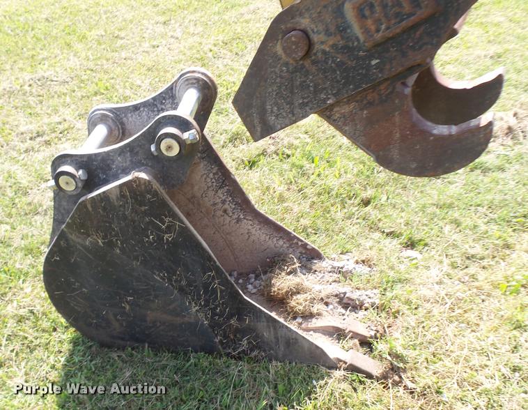 image for item DP9729 2004 Caterpillar 420D backhoe