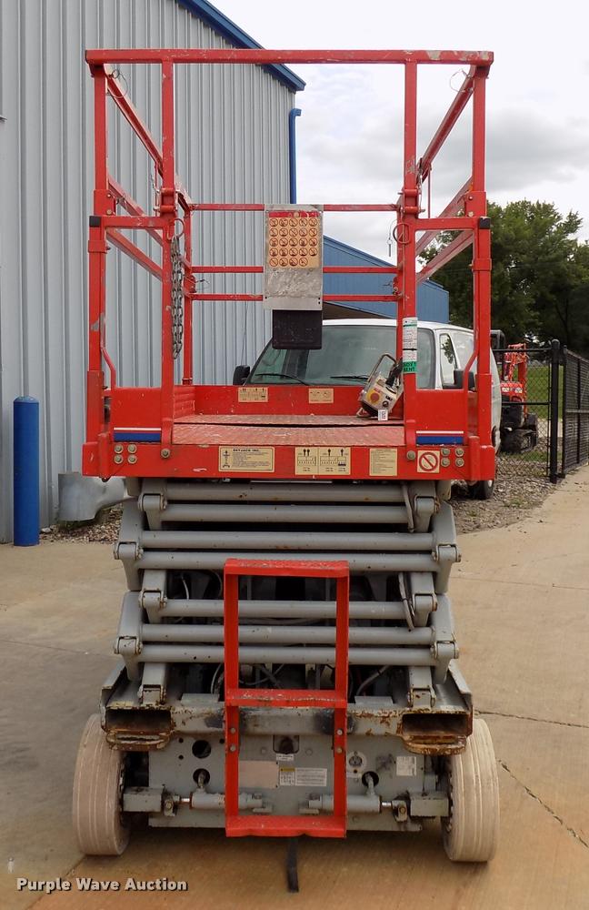 image for item DP9971 1998 Sky Jack 4830 scissor lift
