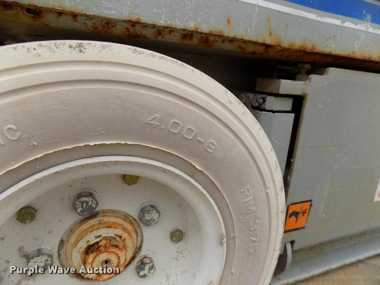 image for item DP9971 1998 Sky Jack 4830 scissor lift