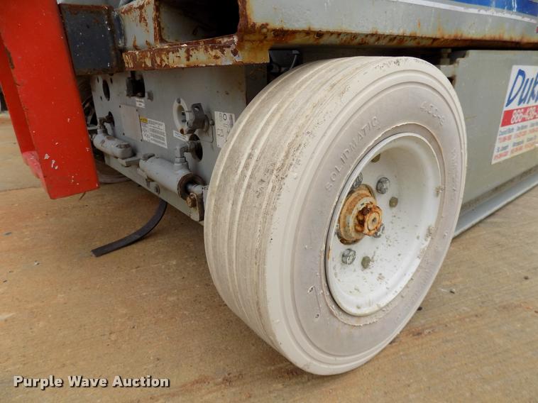 image for item DP9971 1998 Sky Jack 4830 scissor lift