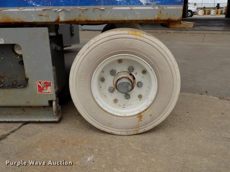 image for item DP9971 1998 Sky Jack 4830 scissor lift