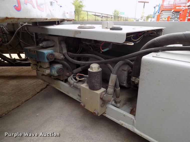 image for item DP9971 1998 Sky Jack 4830 scissor lift