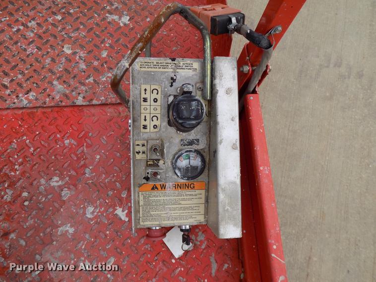 image for item DP9971 1998 Sky Jack 4830 scissor lift
