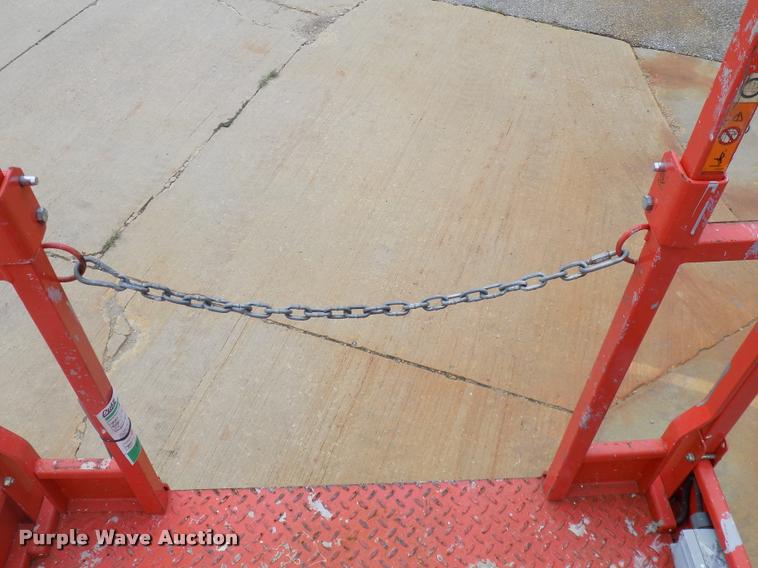 image for item DP9971 1998 Sky Jack 4830 scissor lift