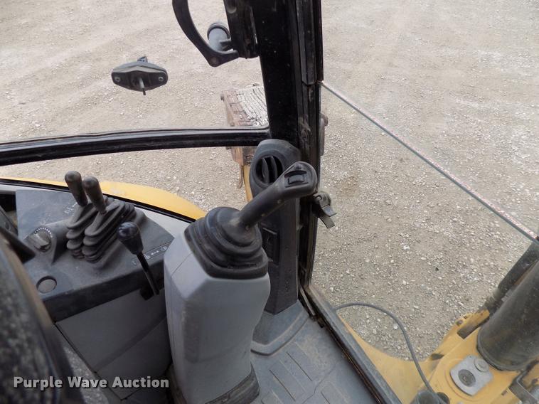 image for item DP9976 2012 Caterpillar 420F IT backhoe