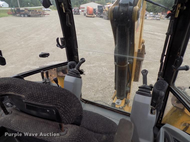 image for item DP9976 2012 Caterpillar 420F IT backhoe