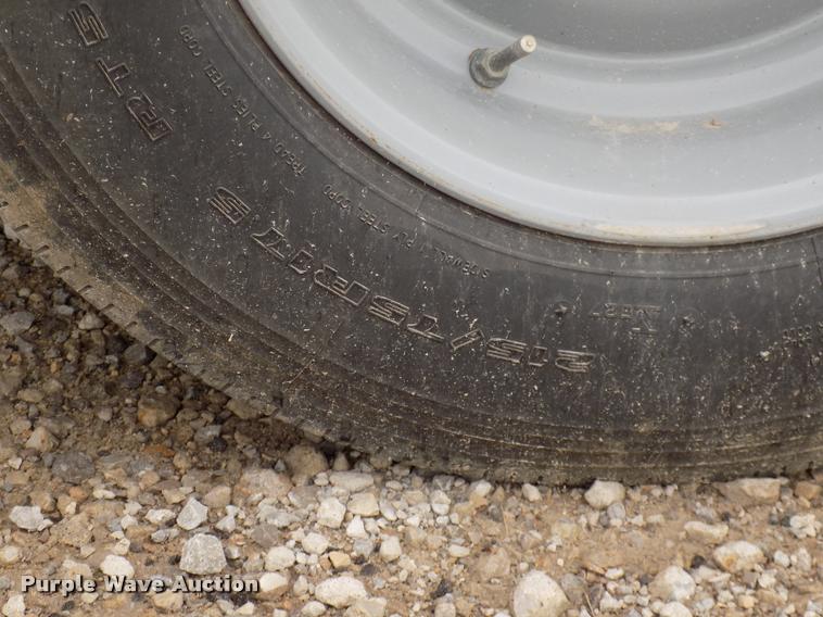 image for item DP9977 2016 Kaufman equipment trailer