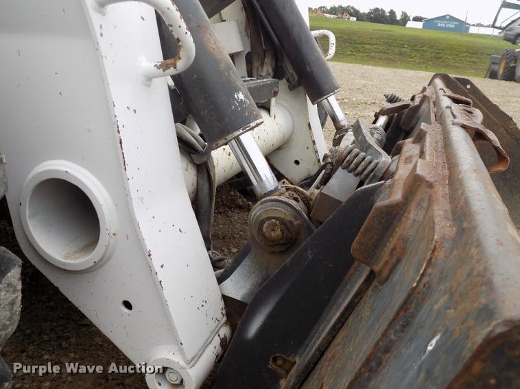 image for item DP9978 2005 Bobcat S250 skid steer