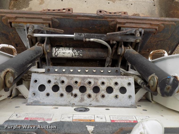 image for item DP9978 2005 Bobcat S250 skid steer