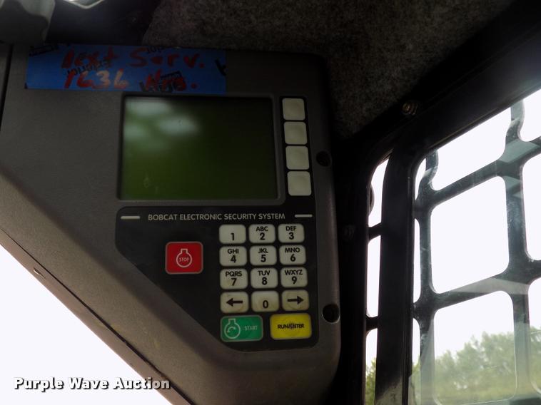image for item DP9978 2005 Bobcat S250 skid steer