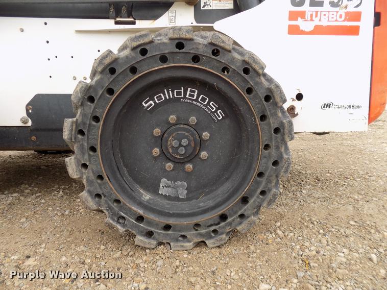 image for item DP9978 2005 Bobcat S250 skid steer