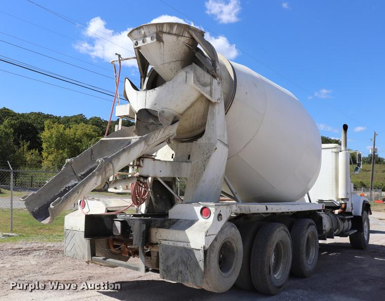 image for item DQ9314 1996 International Paystar 5000 ready mix truck