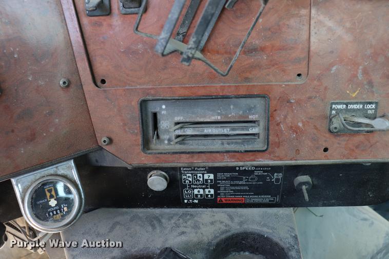 image for item DQ9314 1996 International Paystar 5000 ready mix truck