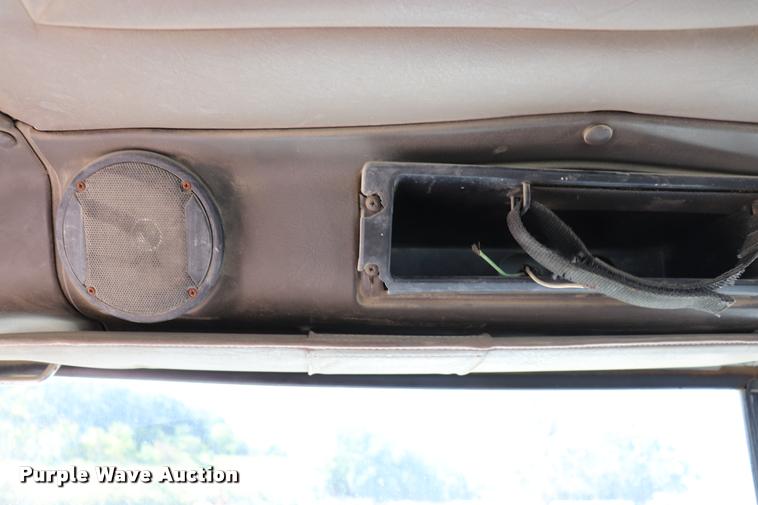 image for item DQ9314 1996 International Paystar 5000 ready mix truck