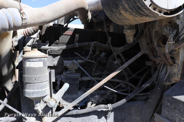 image for item DQ9314 1996 International Paystar 5000 ready mix truck