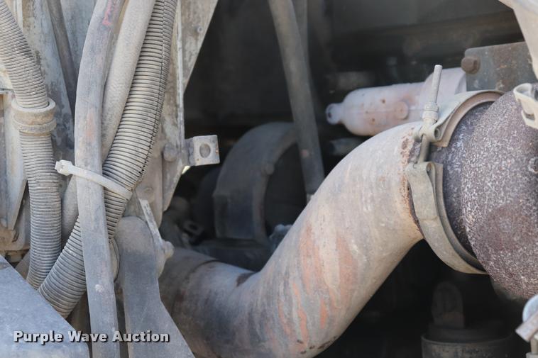 image for item DQ9314 1996 International Paystar 5000 ready mix truck