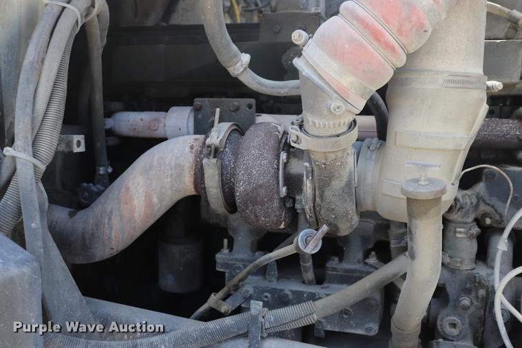 image for item DQ9314 1996 International Paystar 5000 ready mix truck