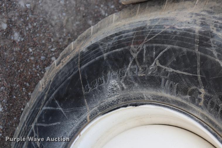 image for item DQ9314 1996 International Paystar 5000 ready mix truck