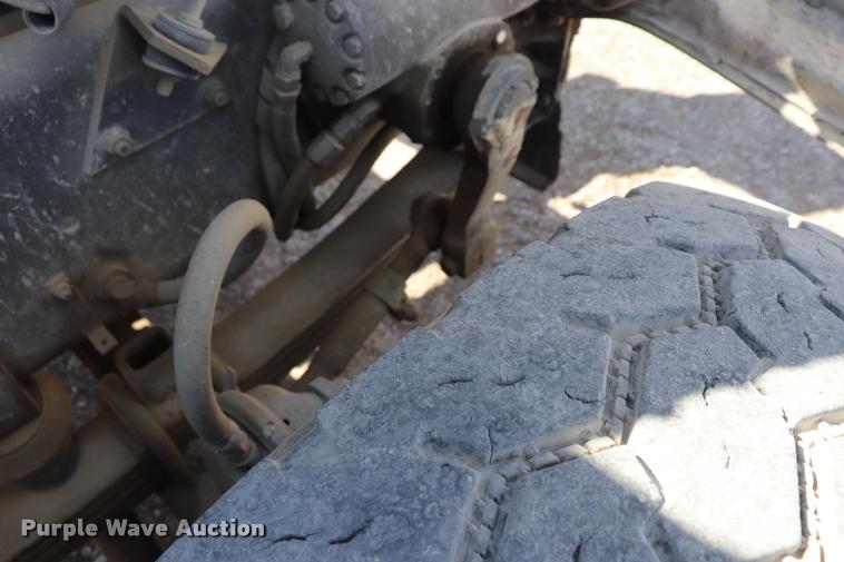 image for item DQ9314 1996 International Paystar 5000 ready mix truck