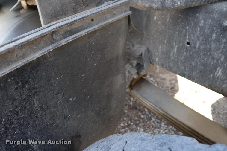 image for item DQ9314 1996 International Paystar 5000 ready mix truck