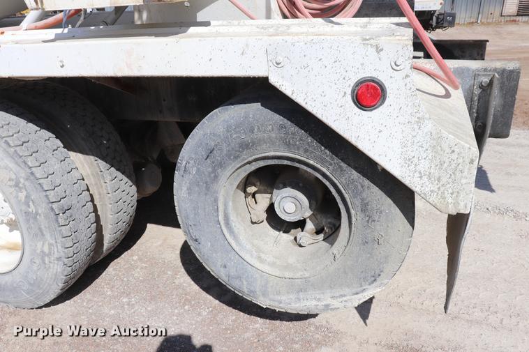 image for item DQ9314 1996 International Paystar 5000 ready mix truck