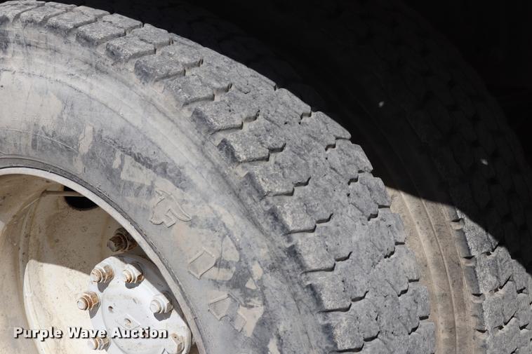 image for item DQ9314 1996 International Paystar 5000 ready mix truck