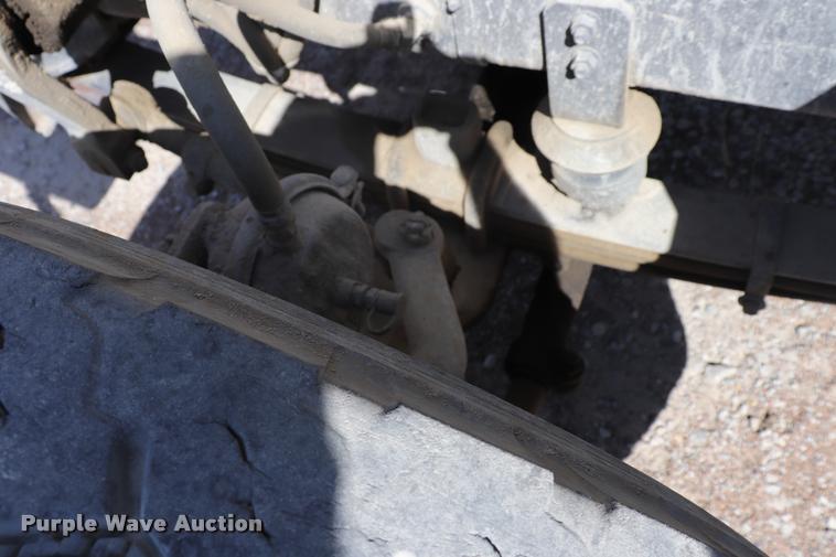 image for item DQ9314 1996 International Paystar 5000 ready mix truck