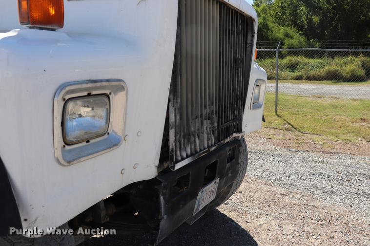 image for item DQ9314 1996 International Paystar 5000 ready mix truck