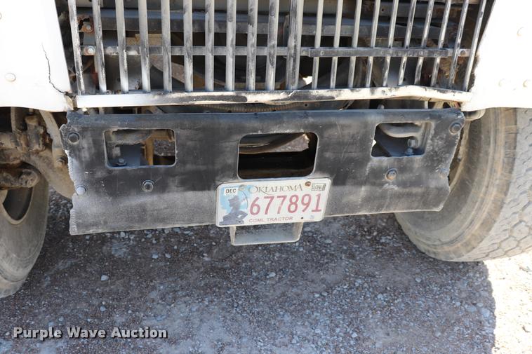 image for item DQ9314 1996 International Paystar 5000 ready mix truck