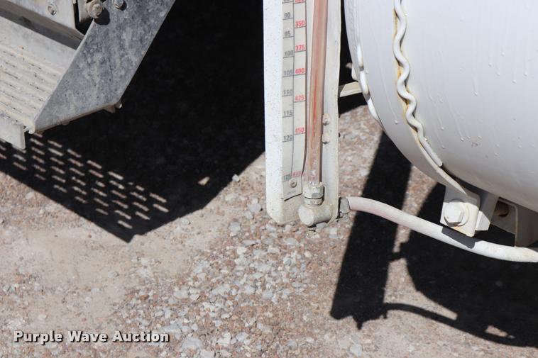 image for item DQ9314 1996 International Paystar 5000 ready mix truck