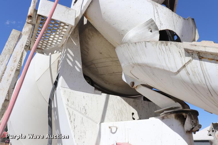 image for item DQ9314 1996 International Paystar 5000 ready mix truck