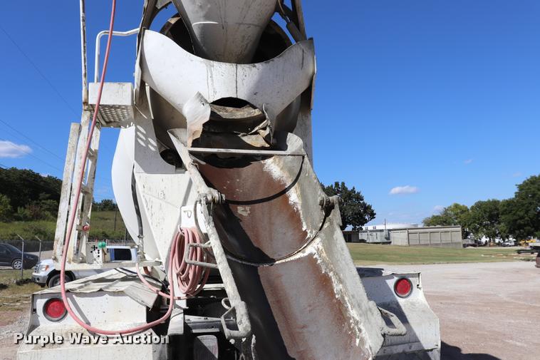 image for item DQ9314 1996 International Paystar 5000 ready mix truck