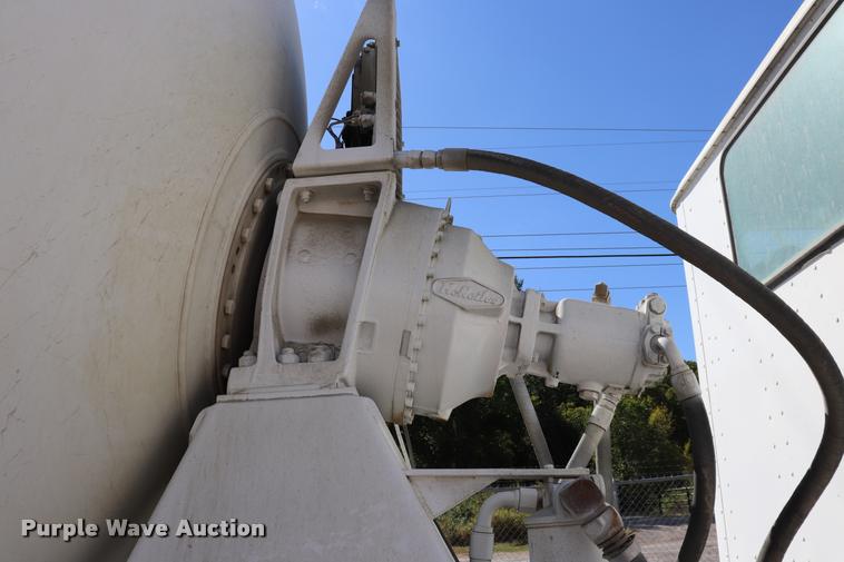 image for item DQ9314 1996 International Paystar 5000 ready mix truck