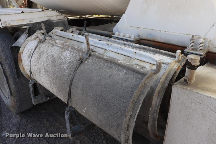 image for item DQ9314 1996 International Paystar 5000 ready mix truck