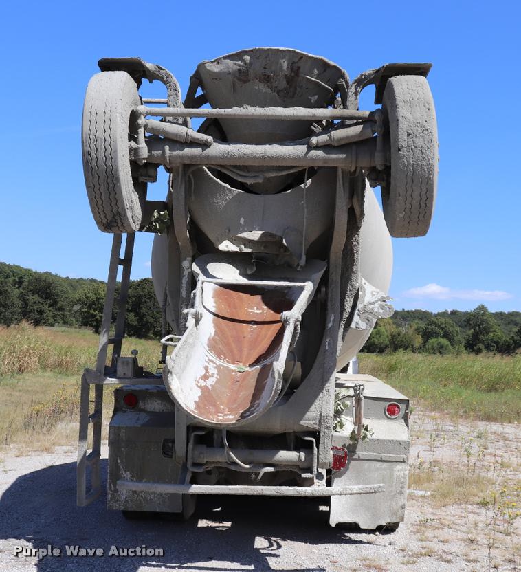 image for item DQ9315 1995 Ford LT8000 ready mix truck