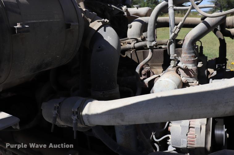 image for item DQ9315 1995 Ford LT8000 ready mix truck