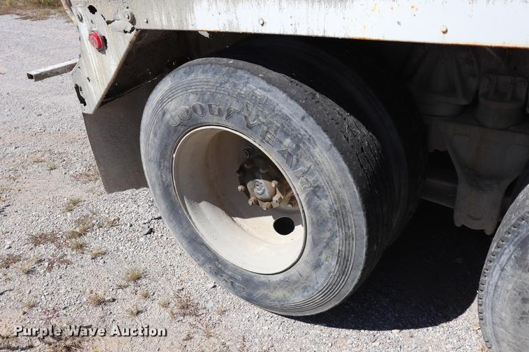 image for item DQ9315 1995 Ford LT8000 ready mix truck