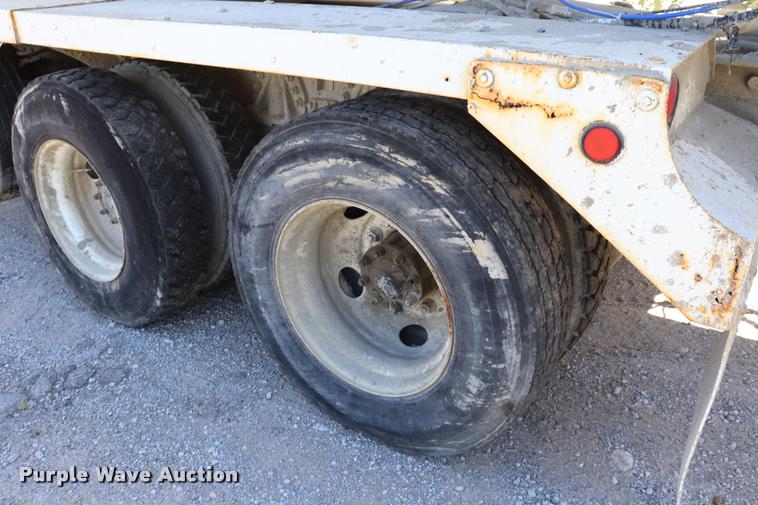 image for item DQ9315 1995 Ford LT8000 ready mix truck