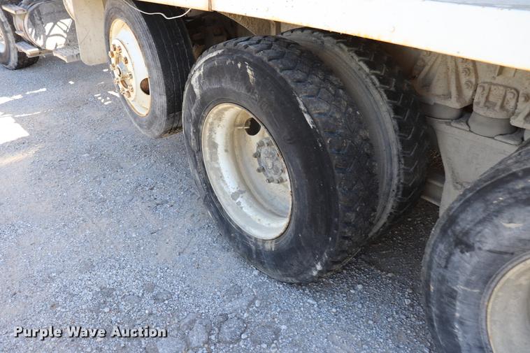 image for item DQ9315 1995 Ford LT8000 ready mix truck