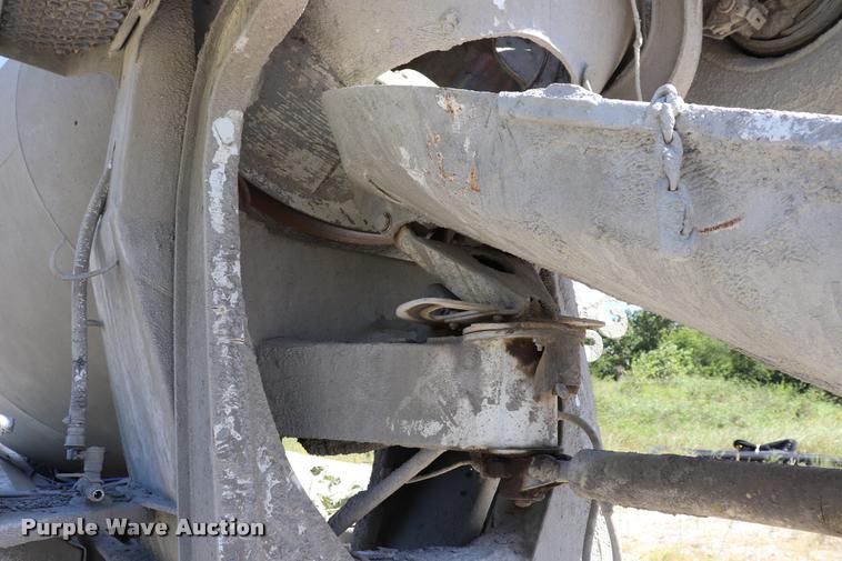 image for item DQ9315 1995 Ford LT8000 ready mix truck